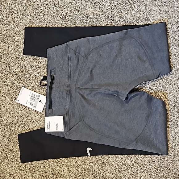 Nike Tight Fit Full Length Leggings - Picture 6 of 6